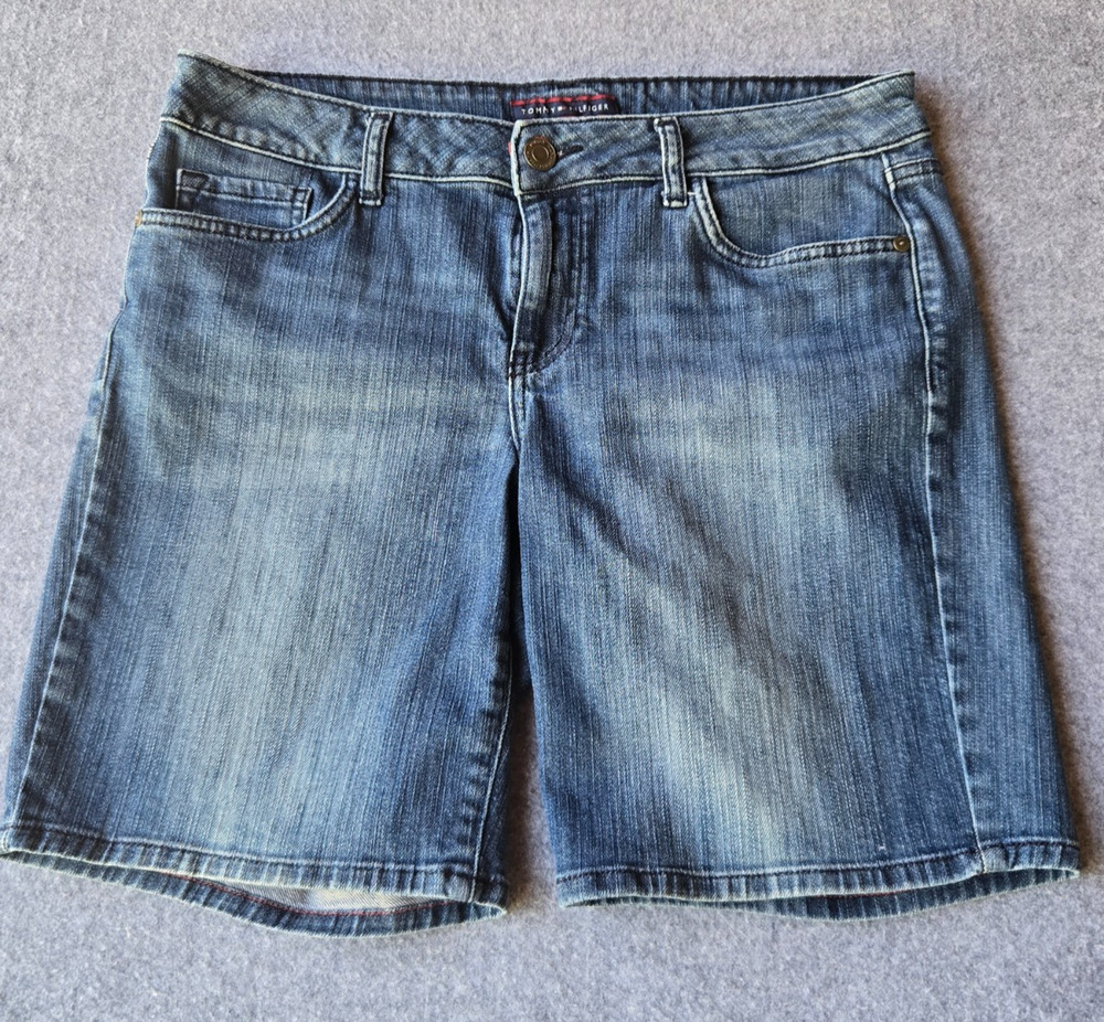Tommy Hilfiger Women's Jean Shorts Blue Medium Wash Five-Pocket Design Size 8